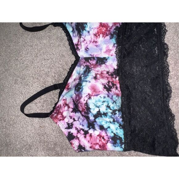 Torrid Tie Dye Lace Bra Top sz 4 (26) - Picture 3 of 7